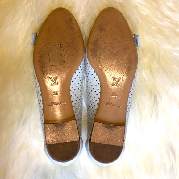 Louis Vuitton White Leather Flats - Picture 6 of 8